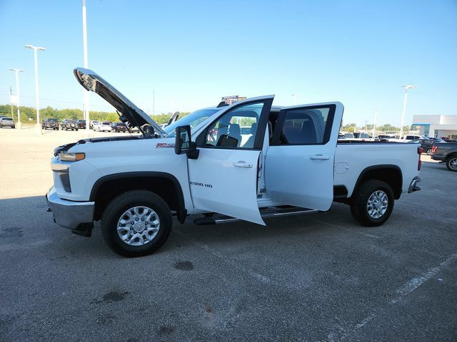 Used 2023 Chevrolet Silverado 2500 LT w/ Convenience Package AWD/4WD image 12