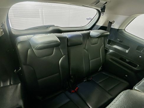 Used 2022 Kia Telluride EX FWD image 28