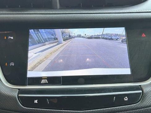 Certified 2022 Cadillac XT5 Premium Luxury AWD/4WD image 33