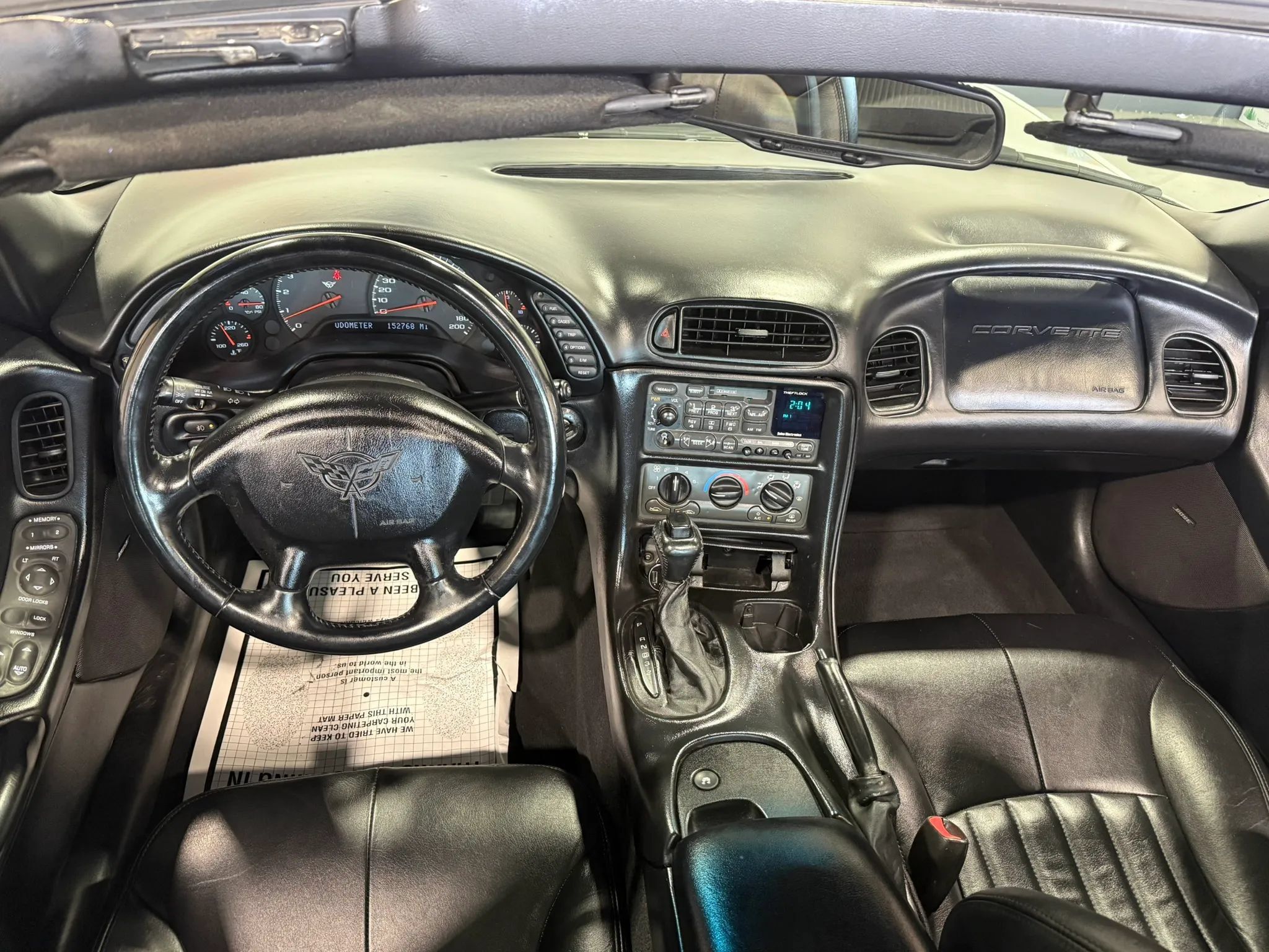 Used 1998 Chevrolet Corvette Coupe RWD image 9
