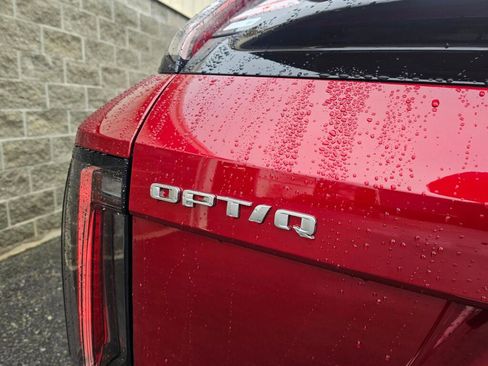 New 2026 Cadillac Optiq Luxury 1 image 20