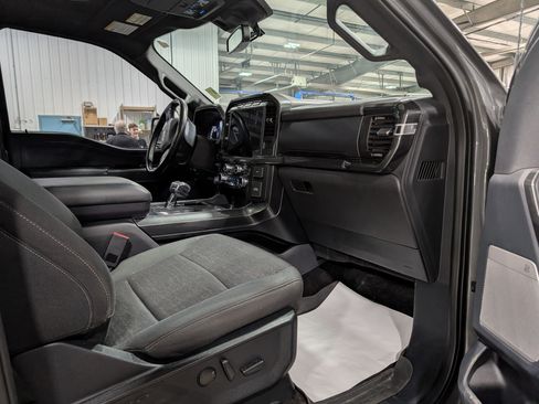 Used 2021 Ford F150 XLT w/ Equipment Group 302A High image 15