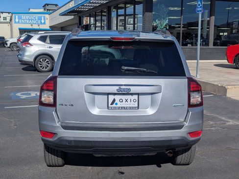 Used 2014 Jeep Compass Latitude image 6