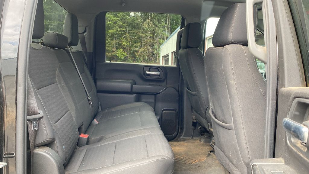 Used 2024 Chevrolet Silverado 2500 Custom w/ Custom Value Package AWD/4WD image 13