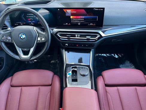 Used 2023 BMW i4 eDrive35 image 14