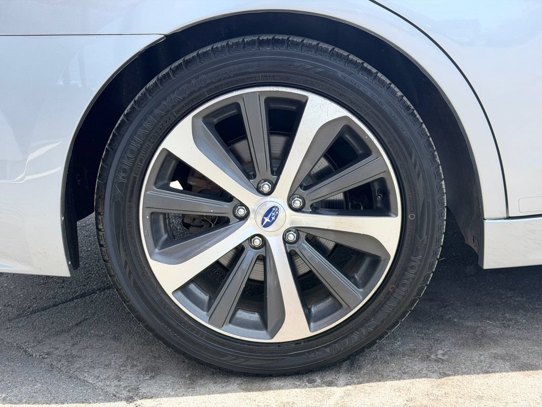 Used 2017 Subaru Legacy 2.5i Limited AWD/4WD image 29