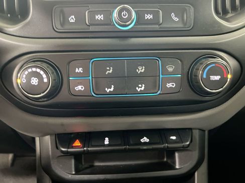 Used 2021 Chevrolet Colorado W/T w/ WT Convenience Package image 16