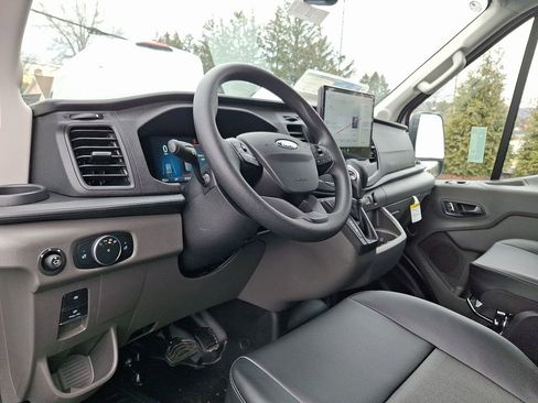 New 2026 Ford Transit 250 148 Medium Roof w/ Load Area Protection Package image 7