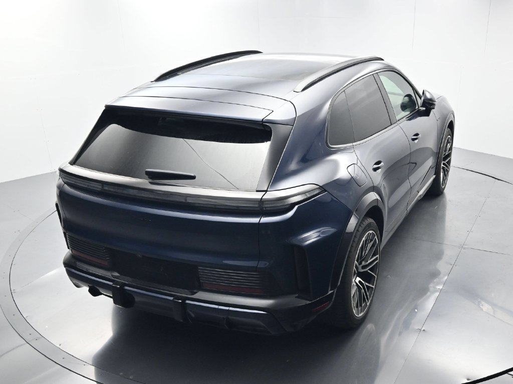 Certified 2026 Porsche Cayenne Turbo AWD/4WD image 38