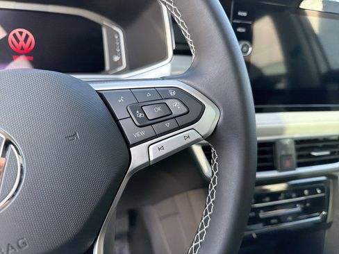 New 2026 Volkswagen Taos SEL image 17