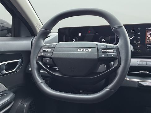 Certified 2025 Kia K4 GT-Line Turbo FWD image 18