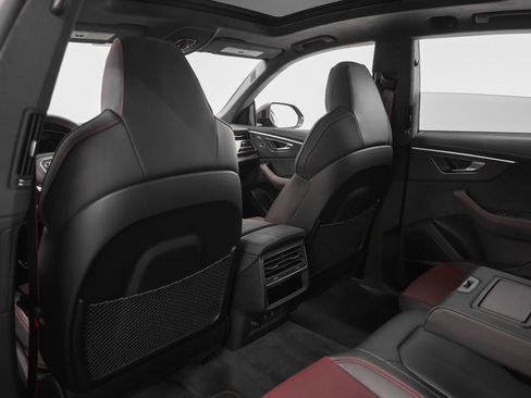 Used 2025 Audi RS Q8 performance image 61