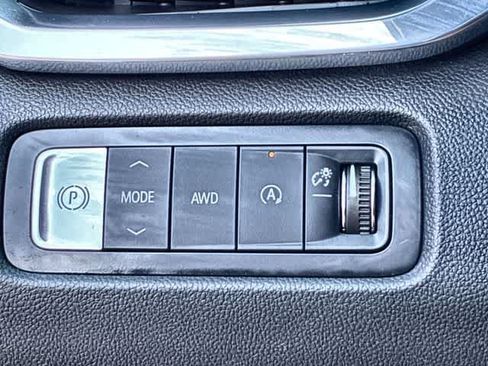 Used 2024 GMC Acadia Elevation AWD/4WD image 39