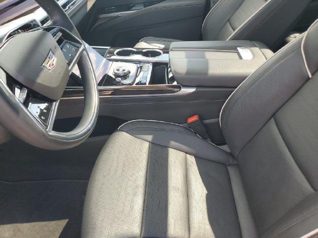 Used 2025 Cadillac Escalade ESV Premium Luxury AWD/4WD image 22