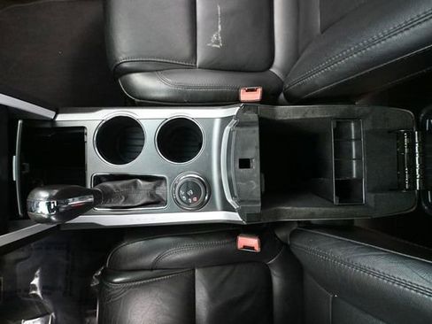 Used 2013 Ford Explorer XLT image 35