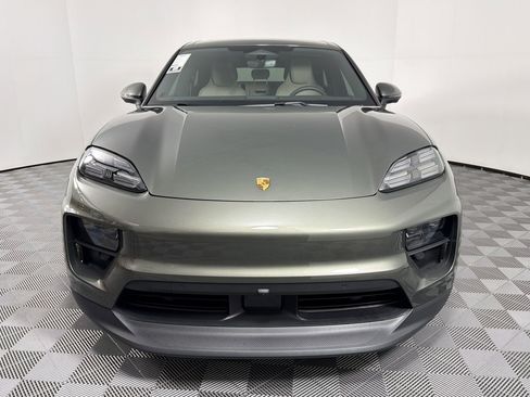 Used 2026 Porsche Macan Electric RWD image 6