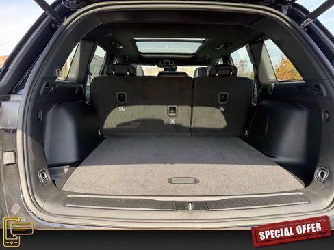 New 2025 Jeep Grand Cherokee Limited image 18