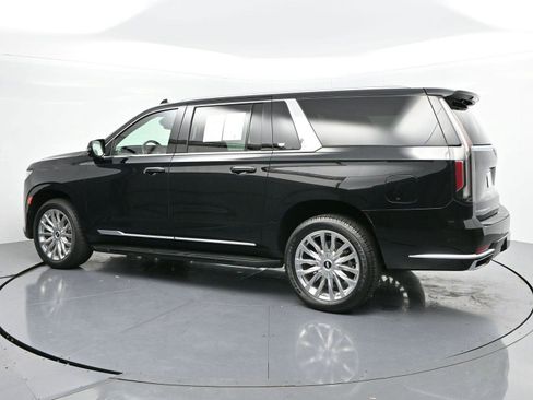 Certified 2023 Cadillac Escalade ESV Premium Luxury image 4