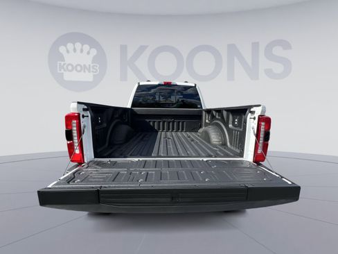 New 2025 Ford F250 Lariat w/ Lariat Ultimate Package image 25