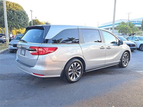Certified 2024 Honda Odyssey EX-L image 6