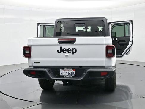 Used 2023 Jeep Gladiator Sport image 44