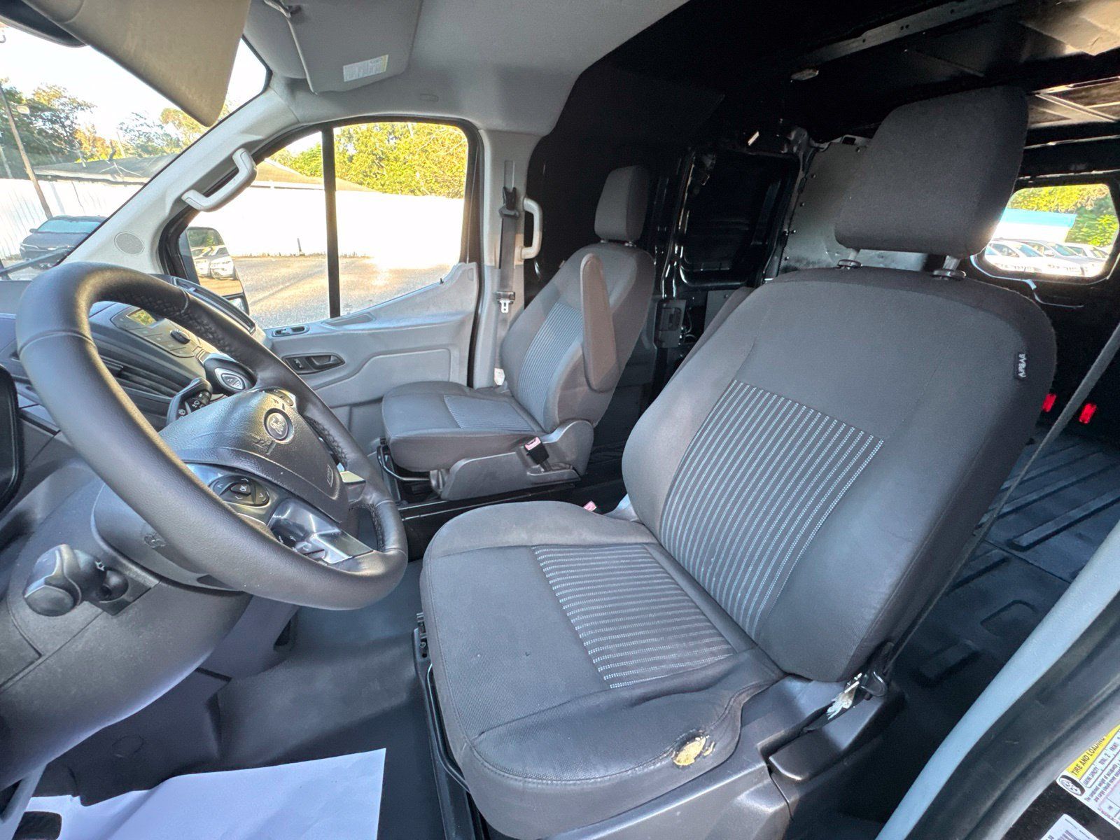 Used 2019 Ford Transit 250 130 Low Roof RWD image 15