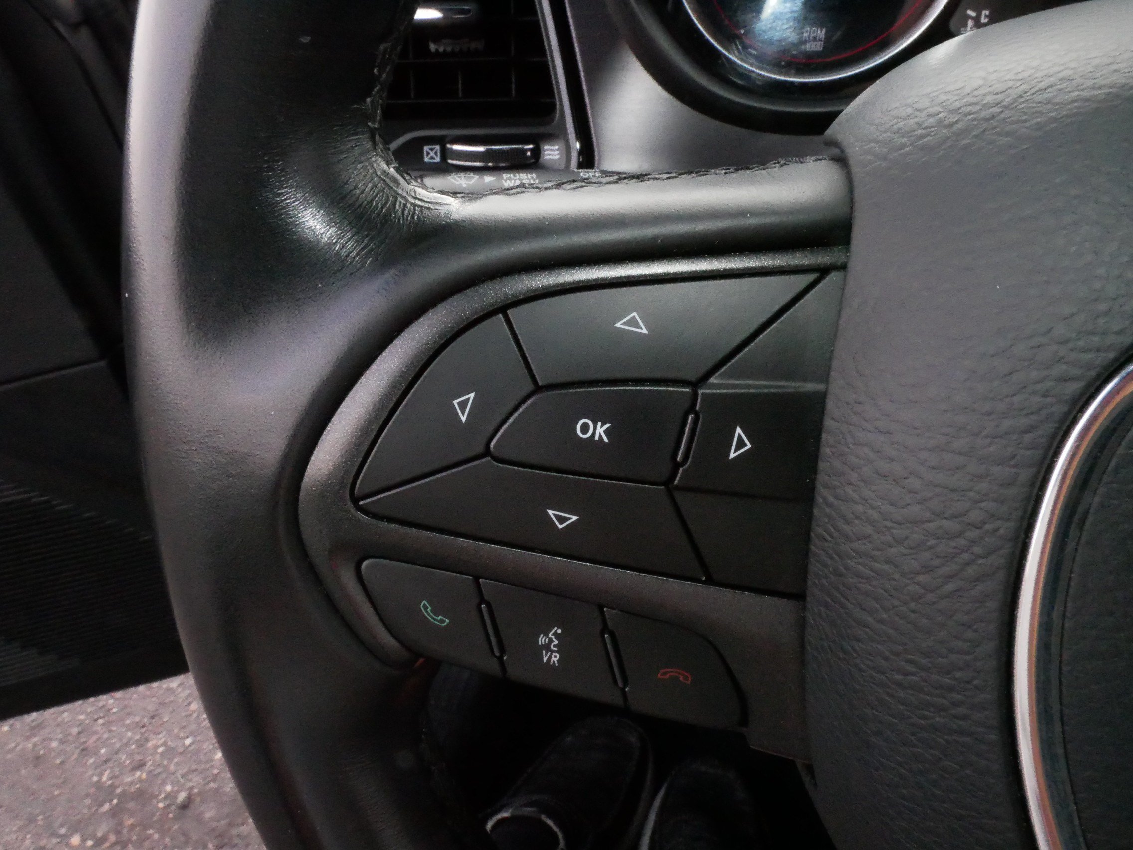 Used 2018 Dodge Challenger SXT RWD image 26