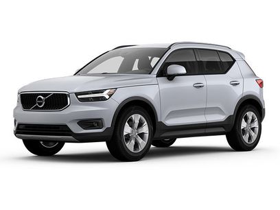 Certified 2021 Volvo XC40 T5 Momentum w/ Protection Package