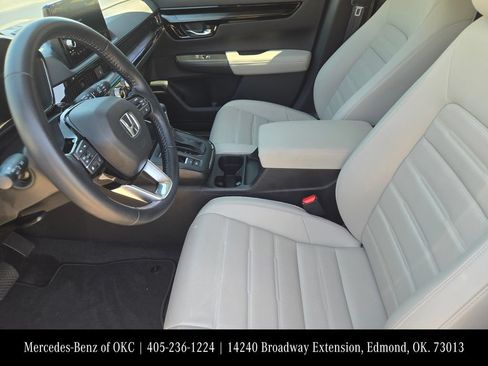 Used 2025 Honda CR-V EX-L image 11