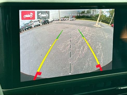 Used 2024 Jeep Wrangler Unlimited Rubicon AWD/4WD image 15