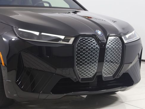 Used 2023 BMW iX xDrive50 w/ Premium Package AWD/4WD image 44