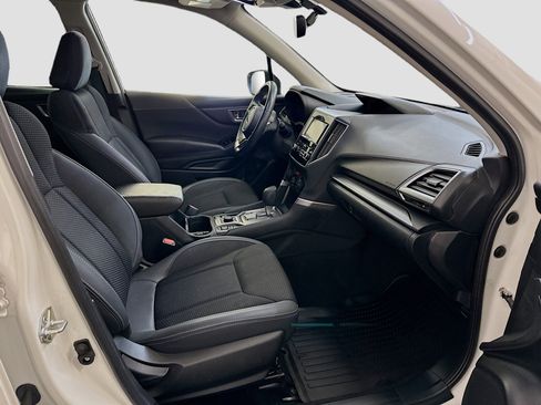 Used 2023 Subaru Forester Premium image 32