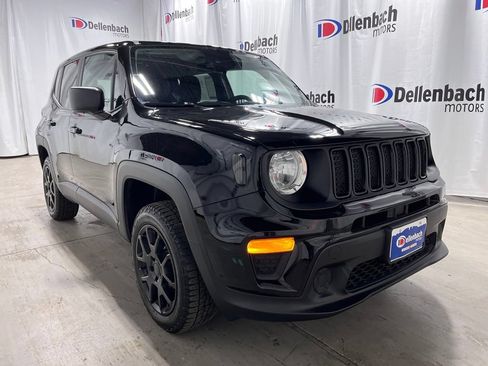 Used 2023 Jeep Renegade Latitude AWD/4WD image 1