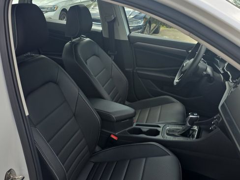 Used 2024 Volkswagen Jetta SE w/ Black Wheel Package FWD image 22