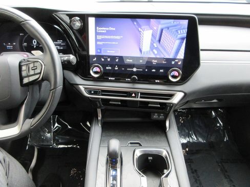 Used 2025 Lexus RX 350h image 38