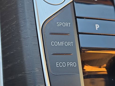 Used 2023 BMW 330i xDrive Sedan w/ Driving Assistance Package image 25