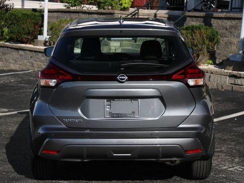 Used 2025 Nissan Kicks Play S FWD image 8