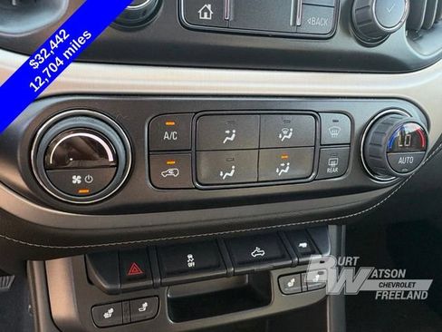 Used 2022 GMC Canyon Elevation w/ Elevation Premium Package AWD/4WD image 24