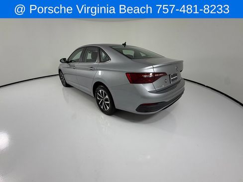 Used 2022 Volkswagen Jetta S FWD image 3