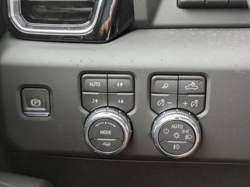 New 2026 GMC Sierra 2500 Denali w/ Denali Reserve Package AWD/4WD image 24