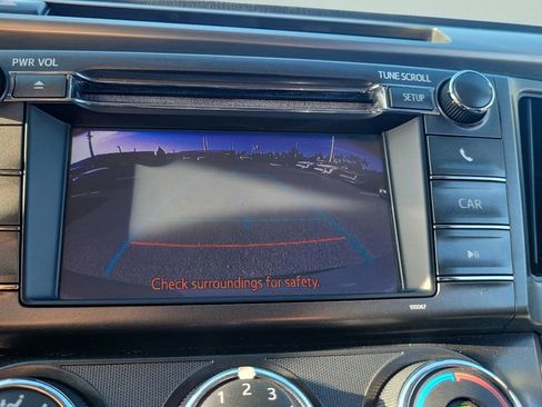 Used 2013 Toyota RAV4 LE FWD image 16
