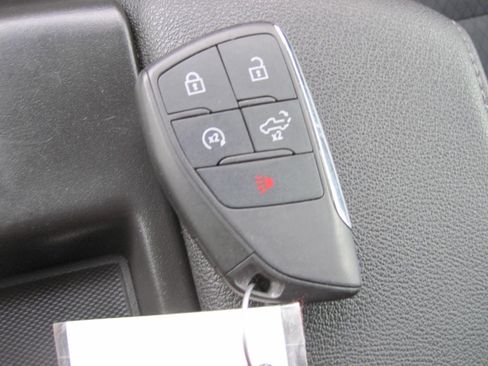 Used 2023 GMC Sierra 1500 Elevation image 20