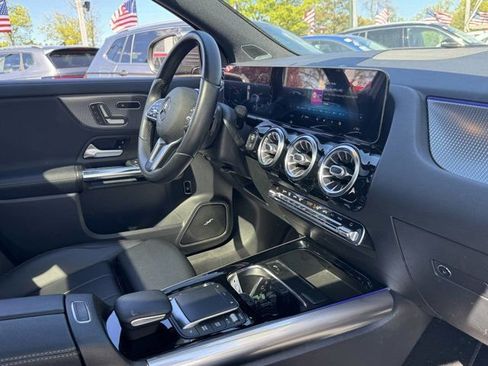 Used 2021 Mercedes-Benz GLA 250 4MATIC image 30