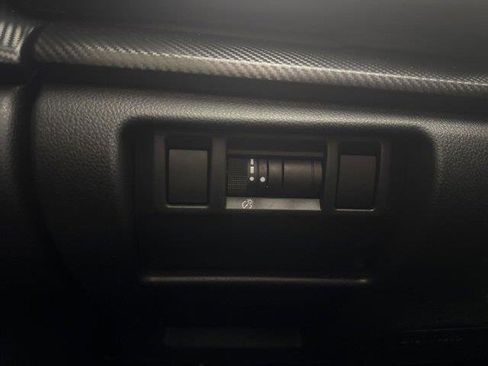 Used 2024 Subaru Crosstrek 2.0i Premium image 12