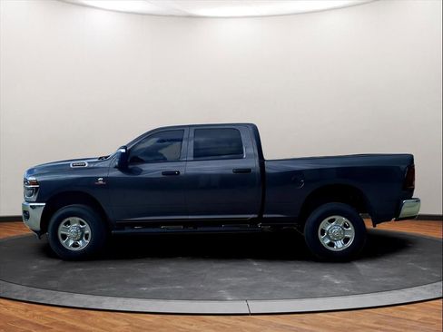 New 2025 RAM 2500 Tradesman AWD/4WD image 13