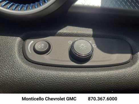 New 2026 Chevrolet Trax LS FWD image 19