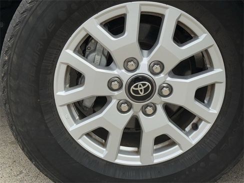 Used 2024 Toyota Tacoma SR5 image 9