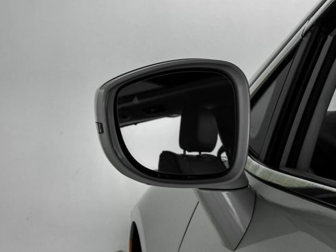 Used 2020 Chrysler Pacifica Limited w/ Advanced Safetytec Group FWD image 35