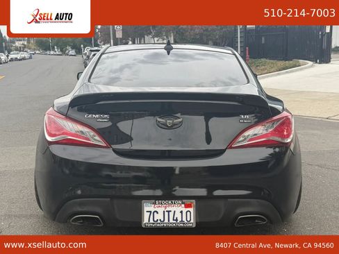 Used 2013 Hyundai Genesis 3.8 RWD image 5