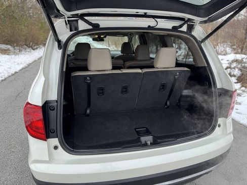 Used 2017 Honda Pilot Touring image 15